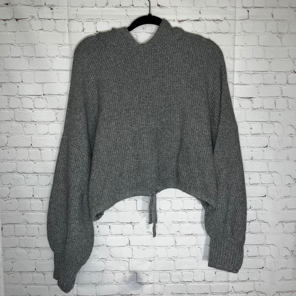 American Eagle Tops - American Eagle Womens XL Grey Ribbed Knit Cropped Hoodie Tie Front Sweater
